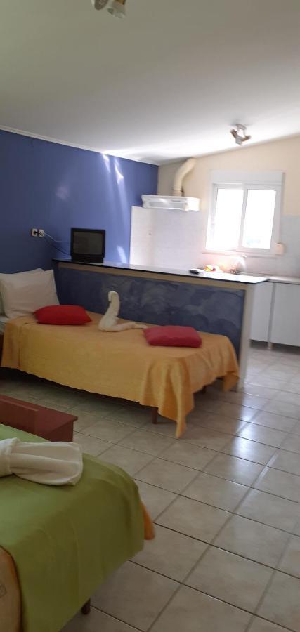 New Pantheon Hotel Kamena Vourla Exterior foto