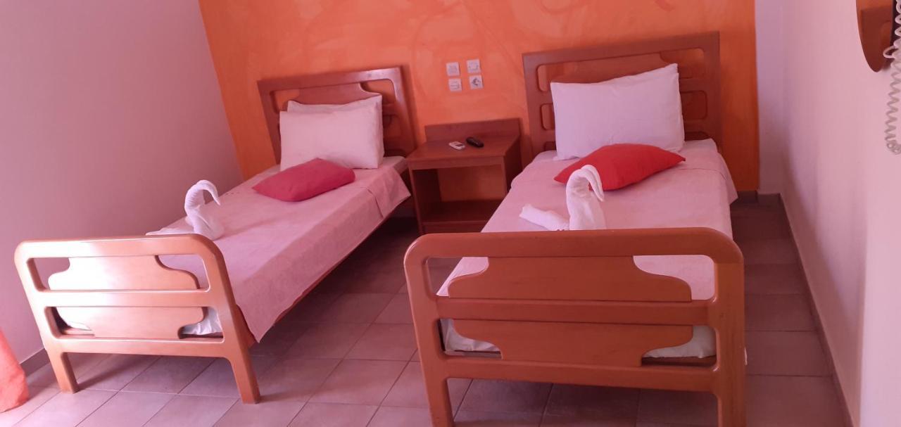 New Pantheon Hotel Kamena Vourla Exterior foto