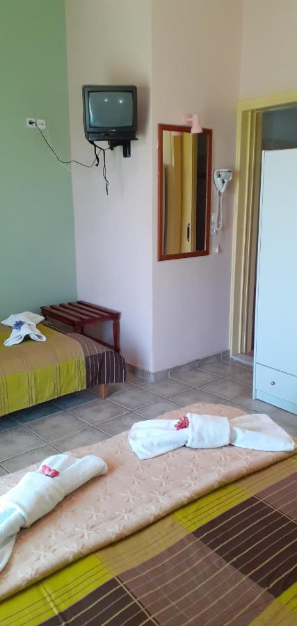New Pantheon Hotel Kamena Vourla Exterior foto